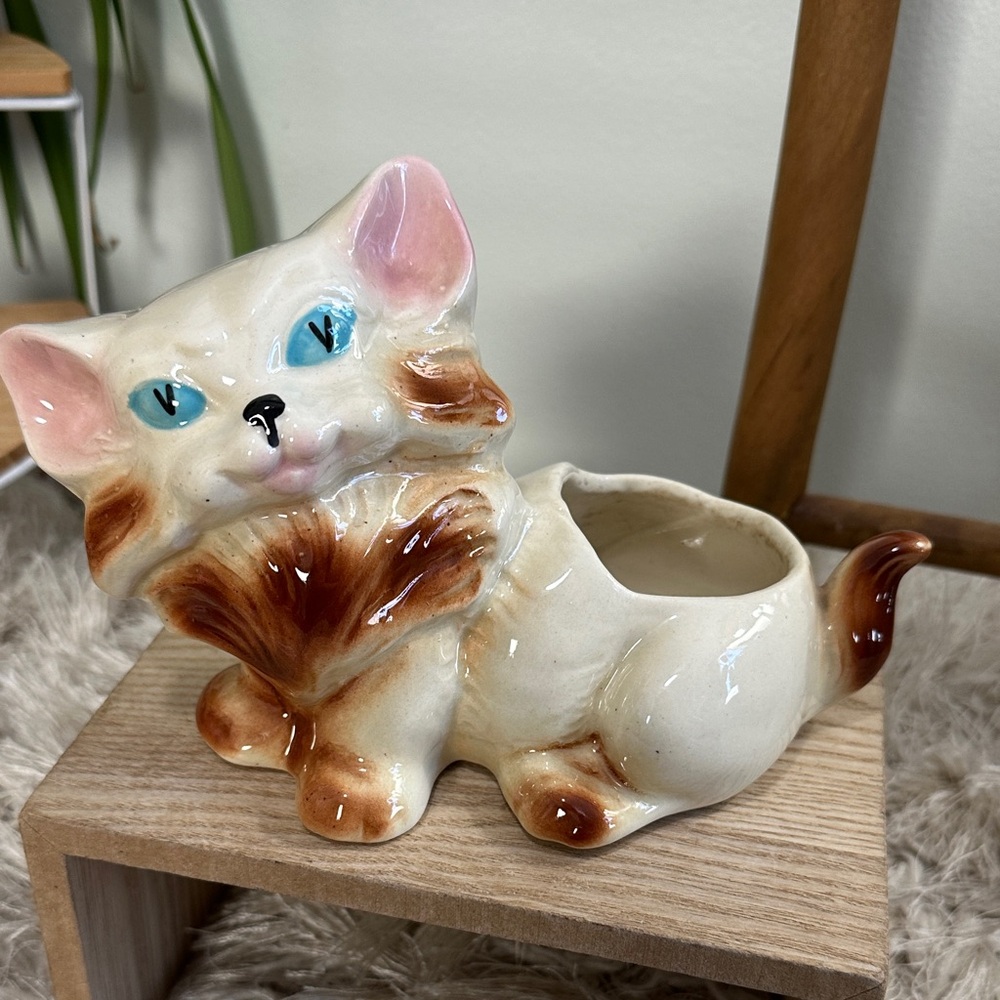 Vintage Cat Planter Hand Painted Ceramic Retro Decor‎